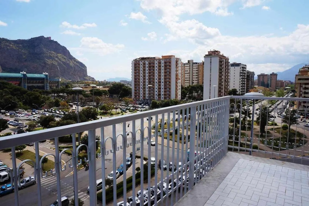 Favorita suites Palermo 0*,  Italia