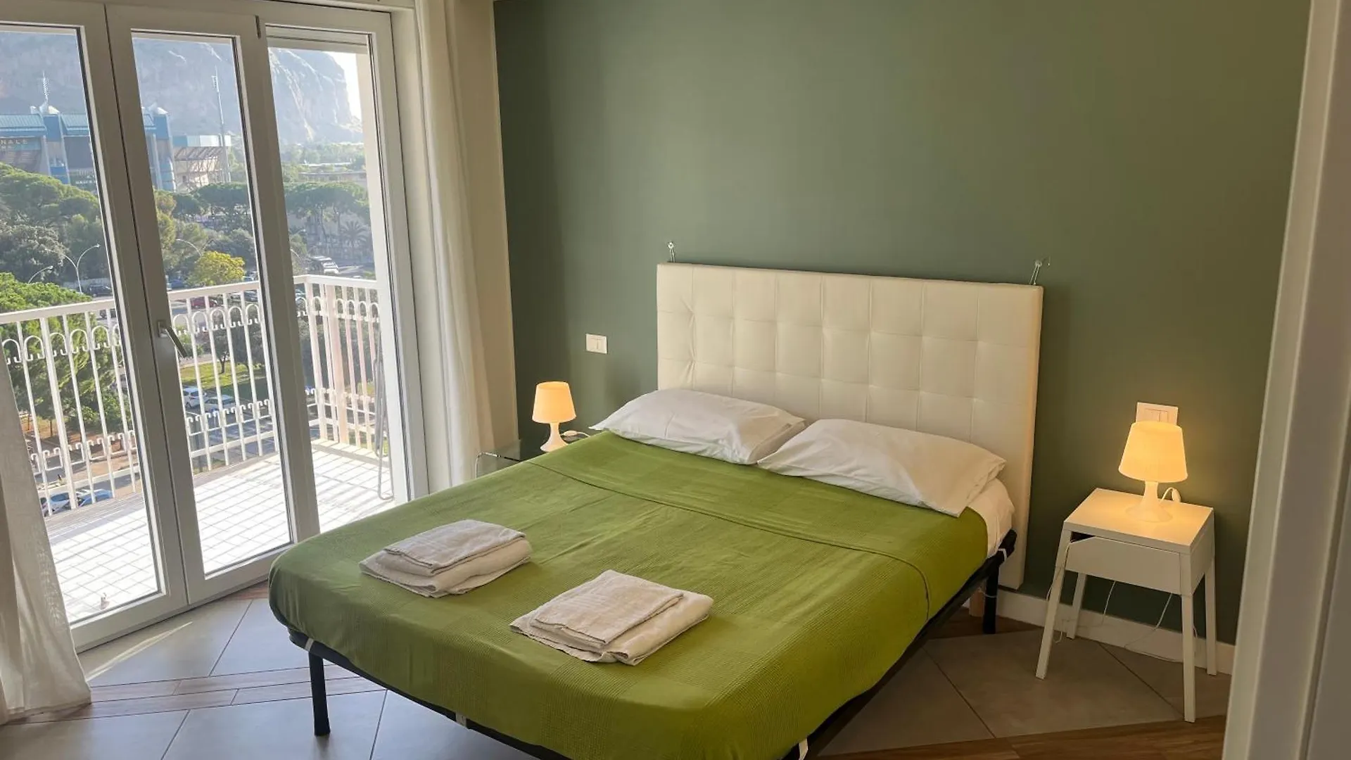 Favorita suites Palermo 0*,  Italia